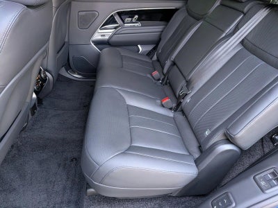 2025 Land Rover Range Rover P400 SE LWB 7 Seat