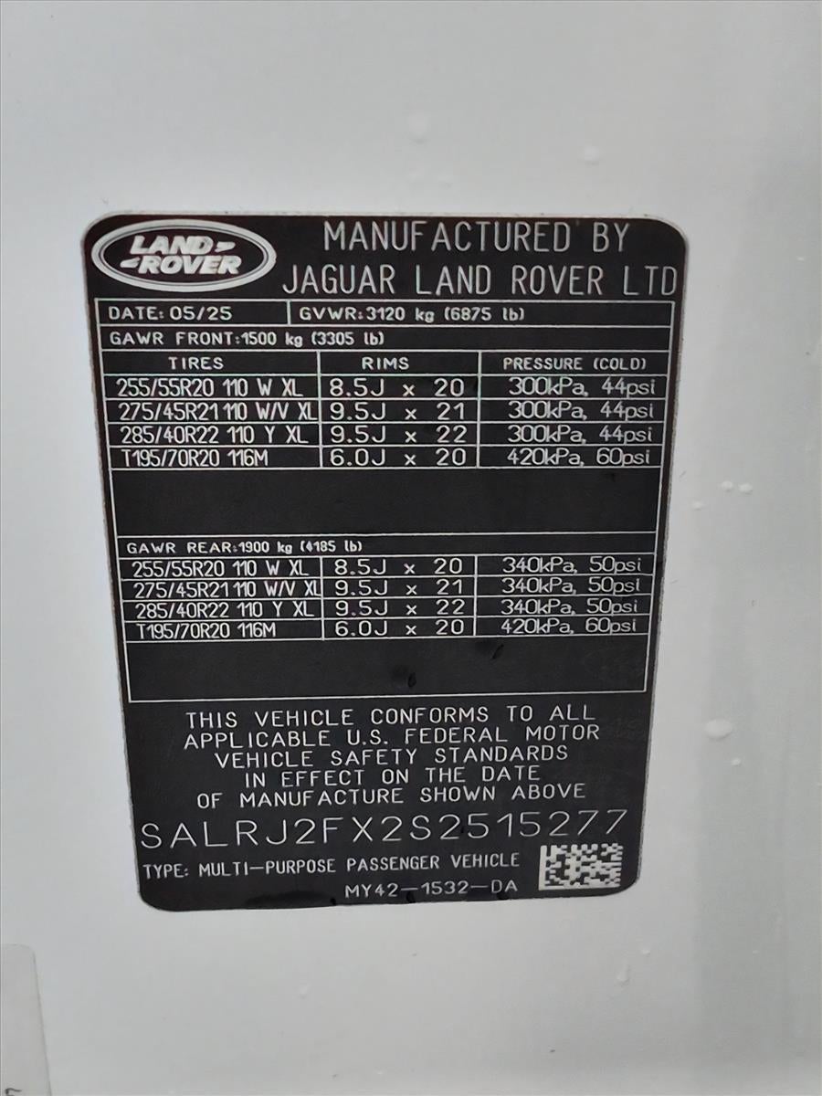 2025 Land Rover Discovery P300 S