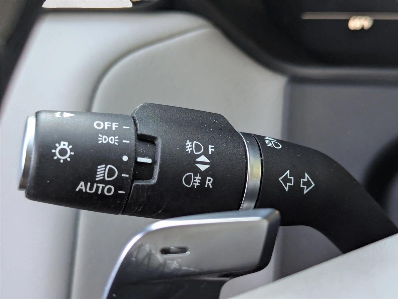 2024 Land Rover Range Rover Velar P400 Dynamic SE