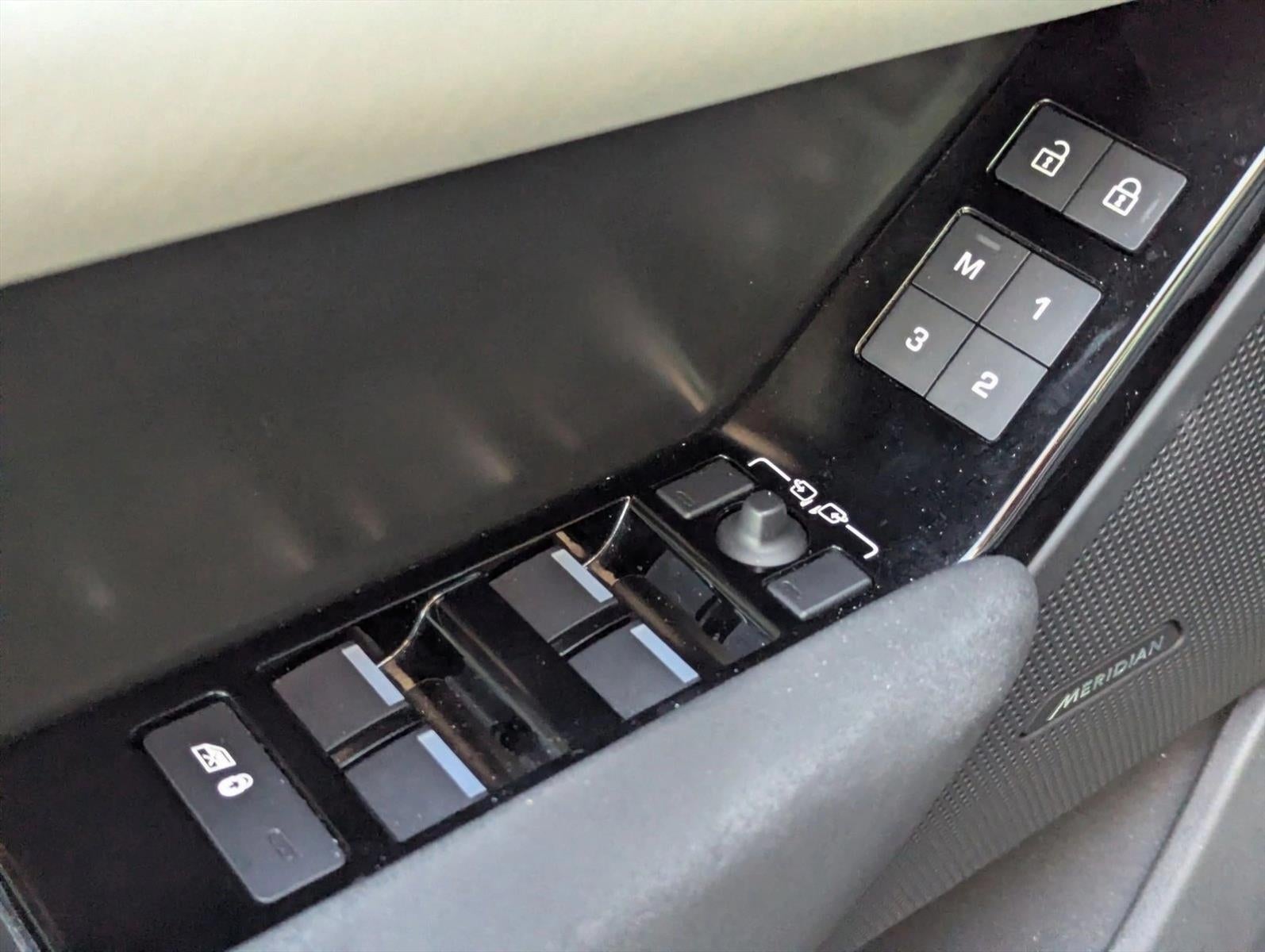 2024 Land Rover Range Rover Velar P400 Dynamic SE