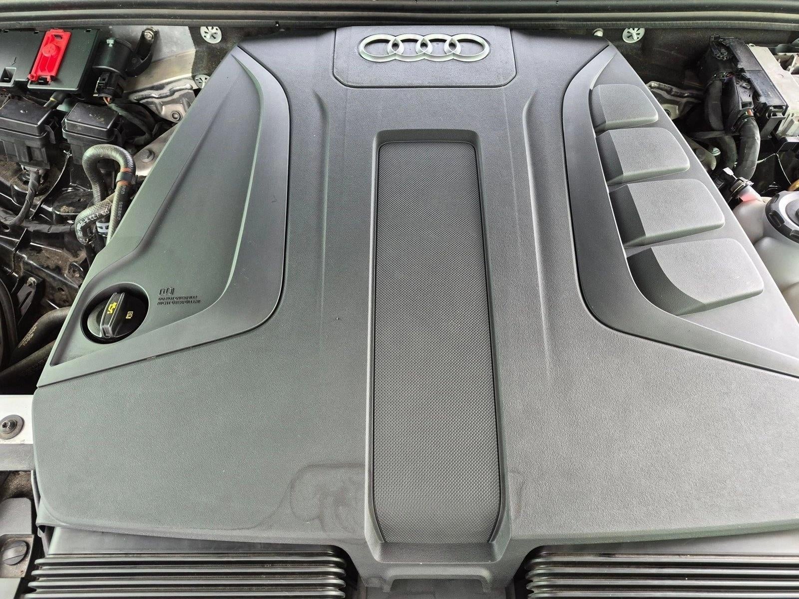 2022 Audi Q7 Premium Plus 45 TFSI quattro