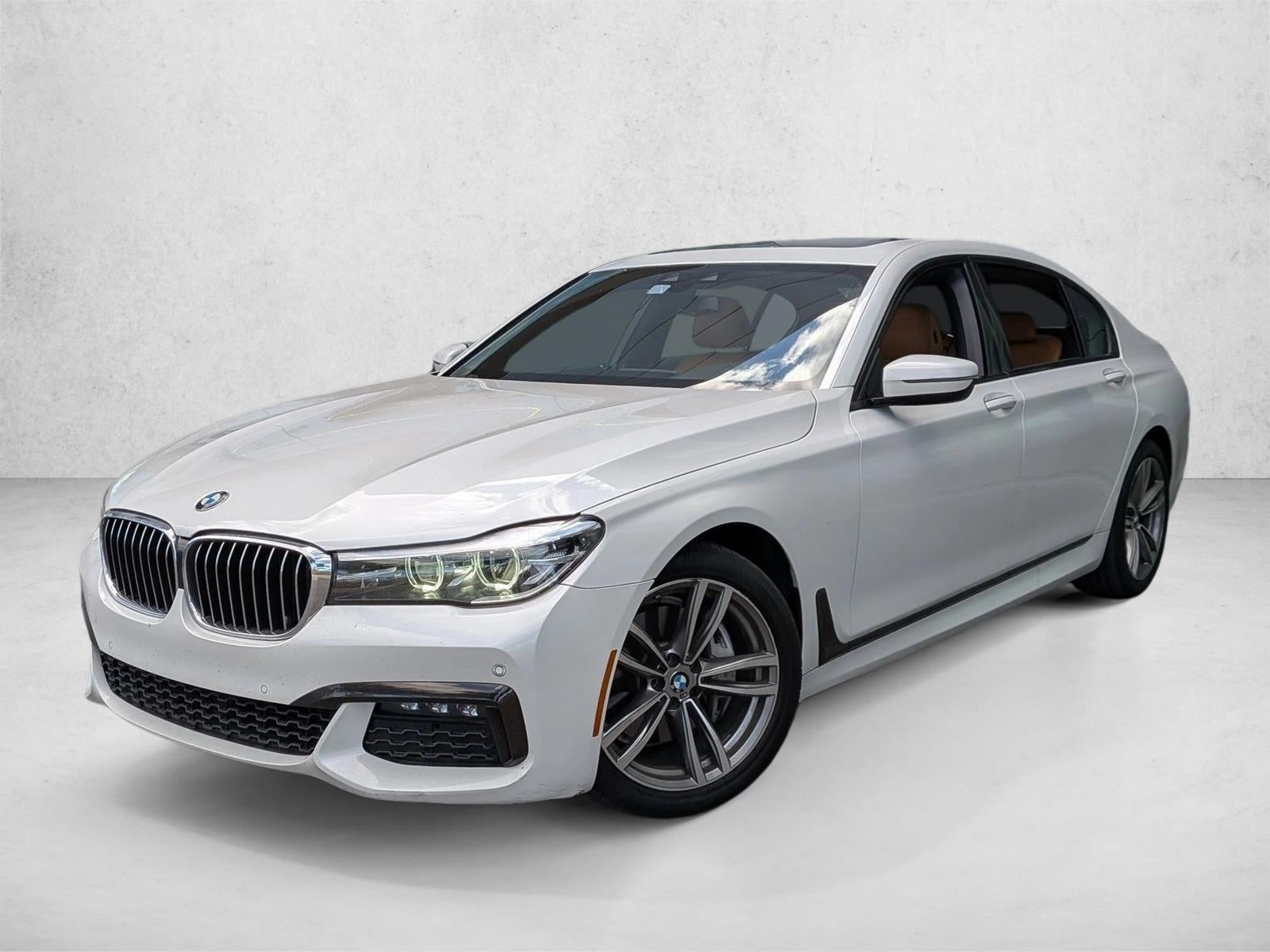 2019 BMW 740i Sedan