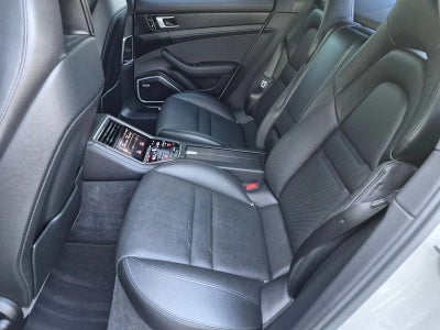 2018 Porsche Panamera 4 AWD