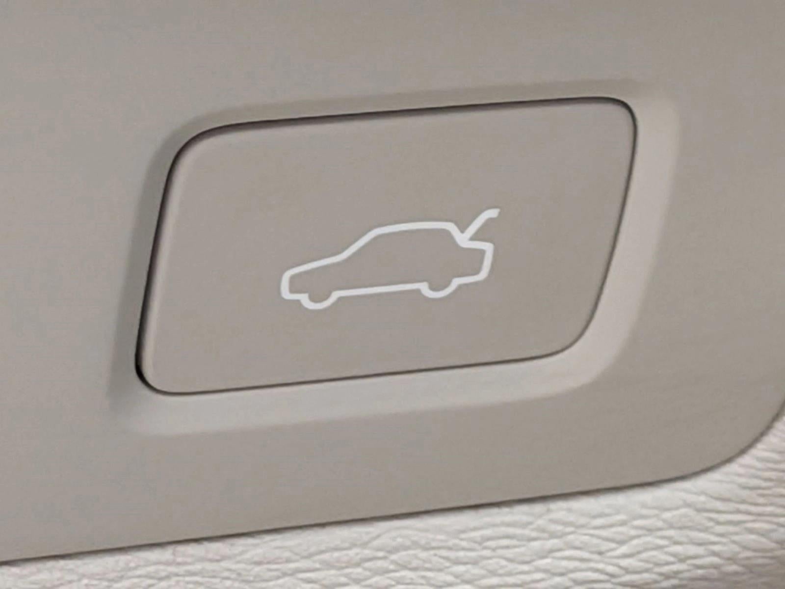 2020 Volvo V90 Cross Country T6 AWD