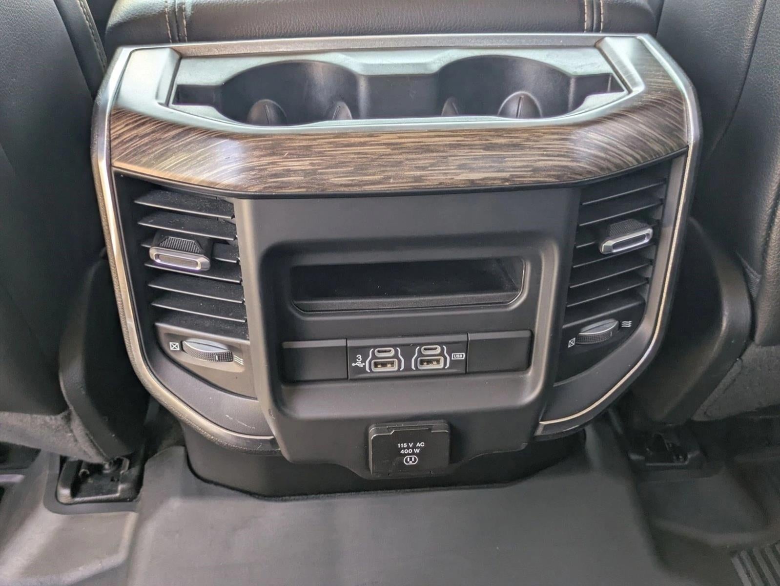 2019 RAM 1500 Laramie 4x2 Crew Cab 5'7" Box