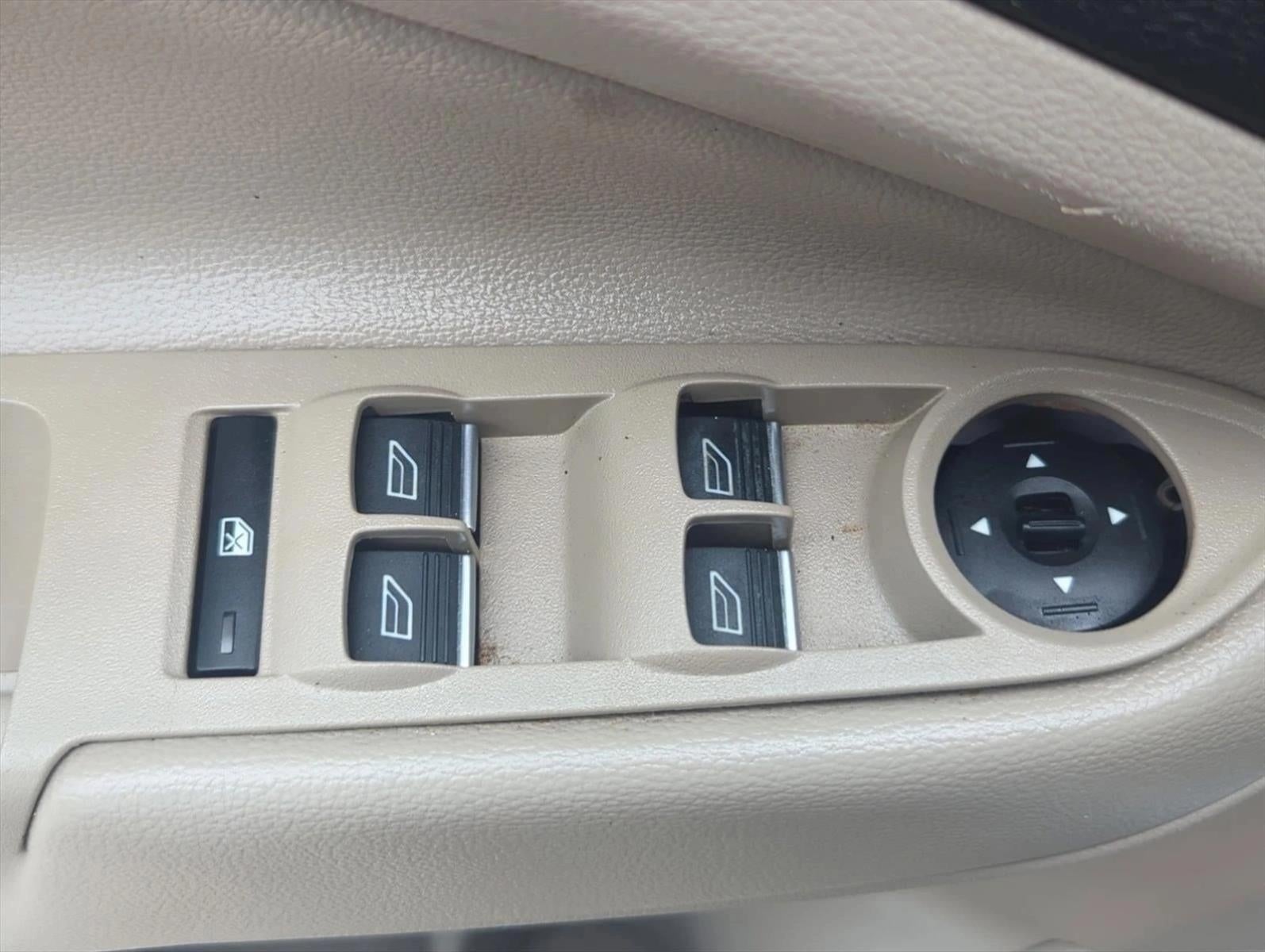 2017 Ford Escape Titanium FWD