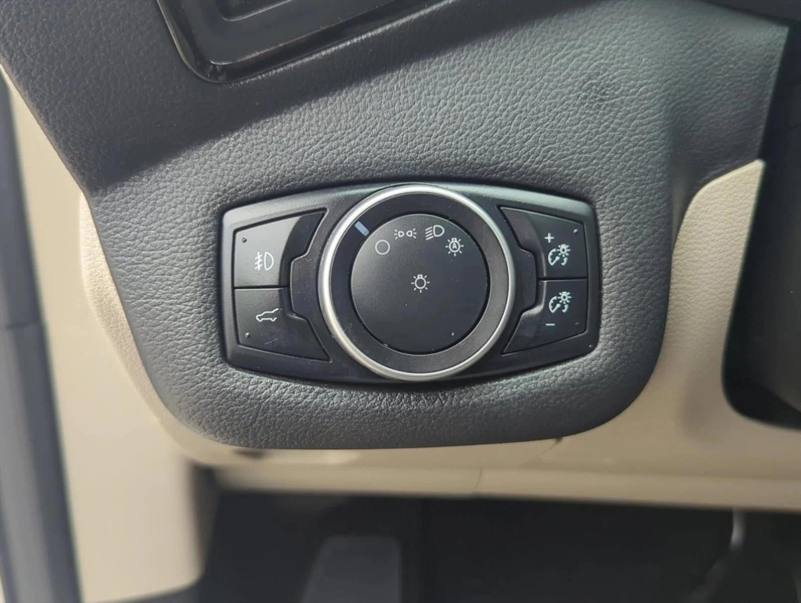 2017 Ford Escape Titanium FWD