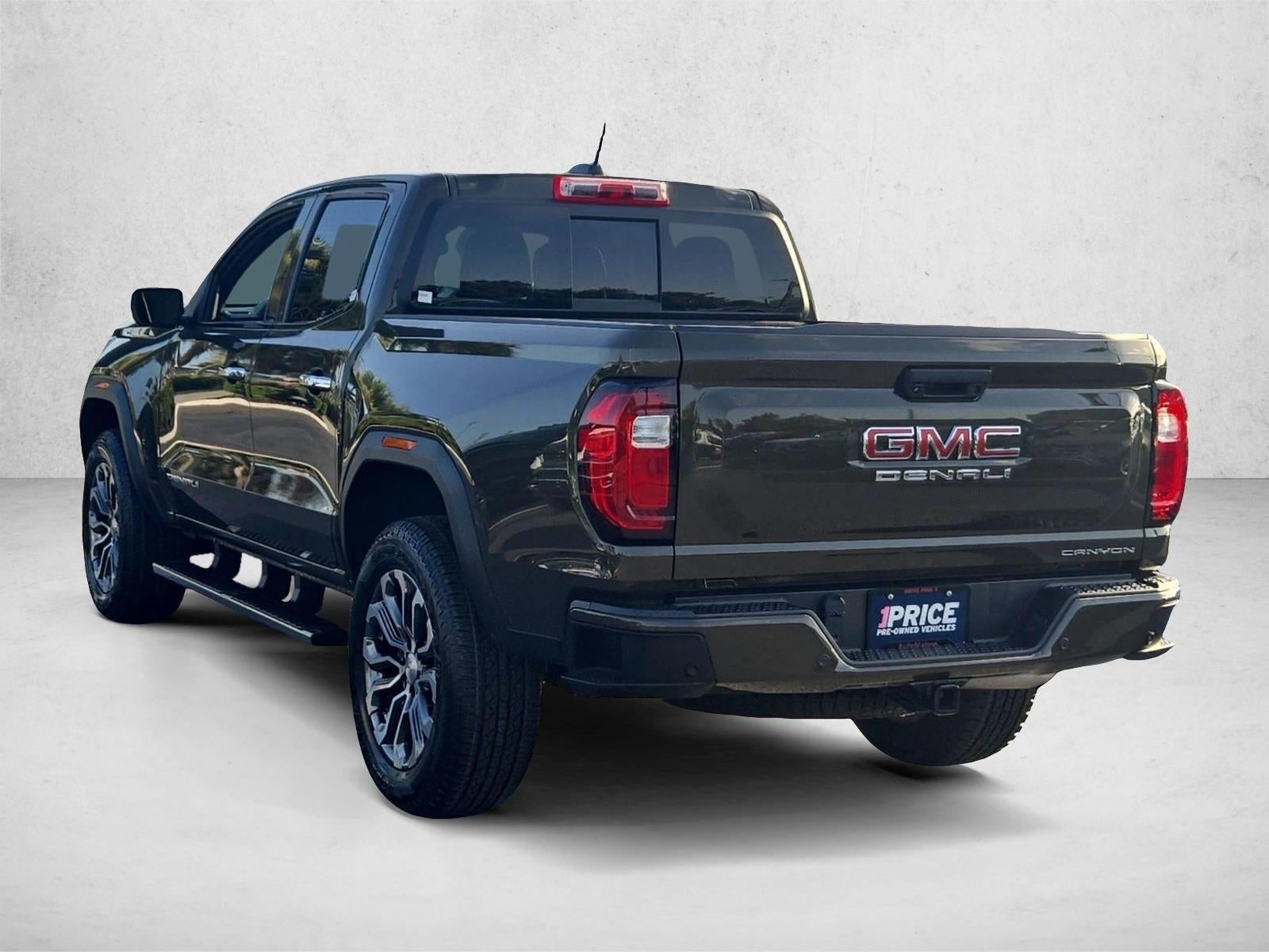 2024 GMC Canyon Crew Cab Short Box 4-Wheel Drive Denali