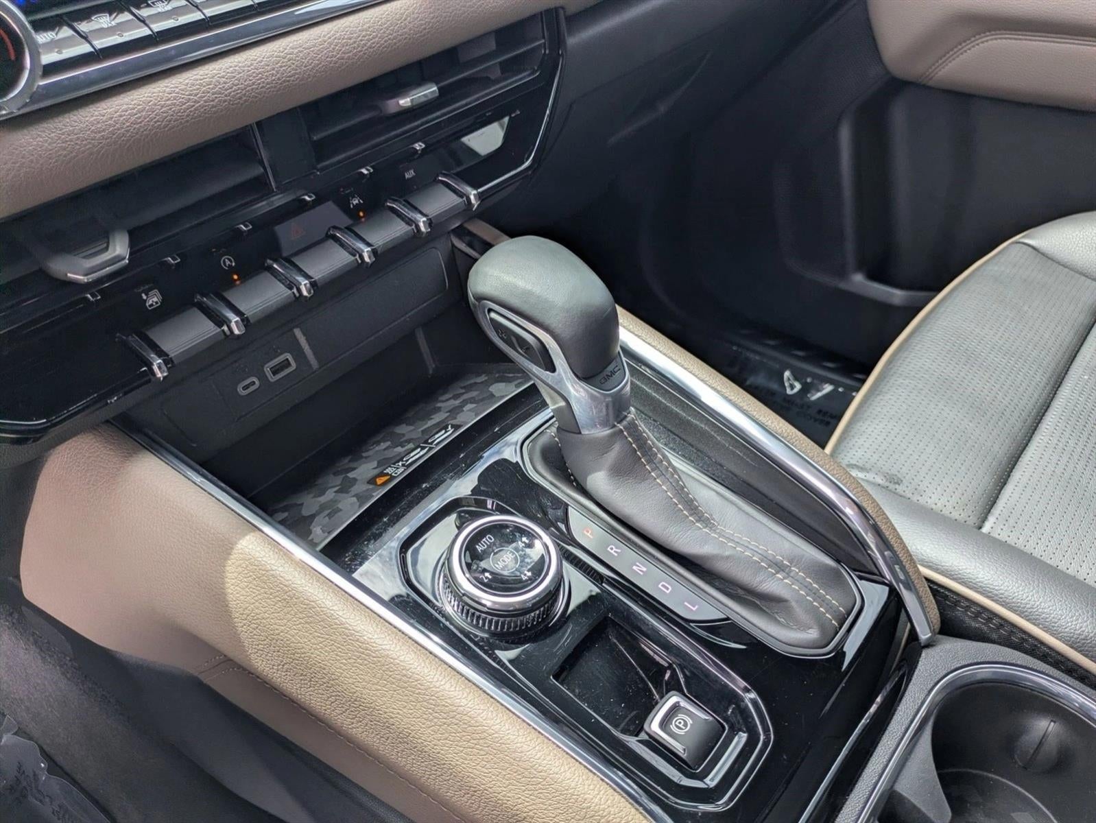 2023 GMC Canyon Crew Cab Short Box 4-Wheel Drive Denali