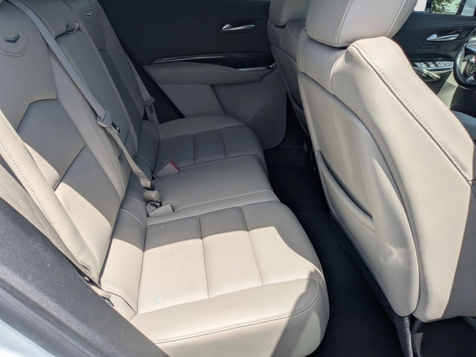 2022 Cadillac XT4 FWD 4dr Premium Luxury