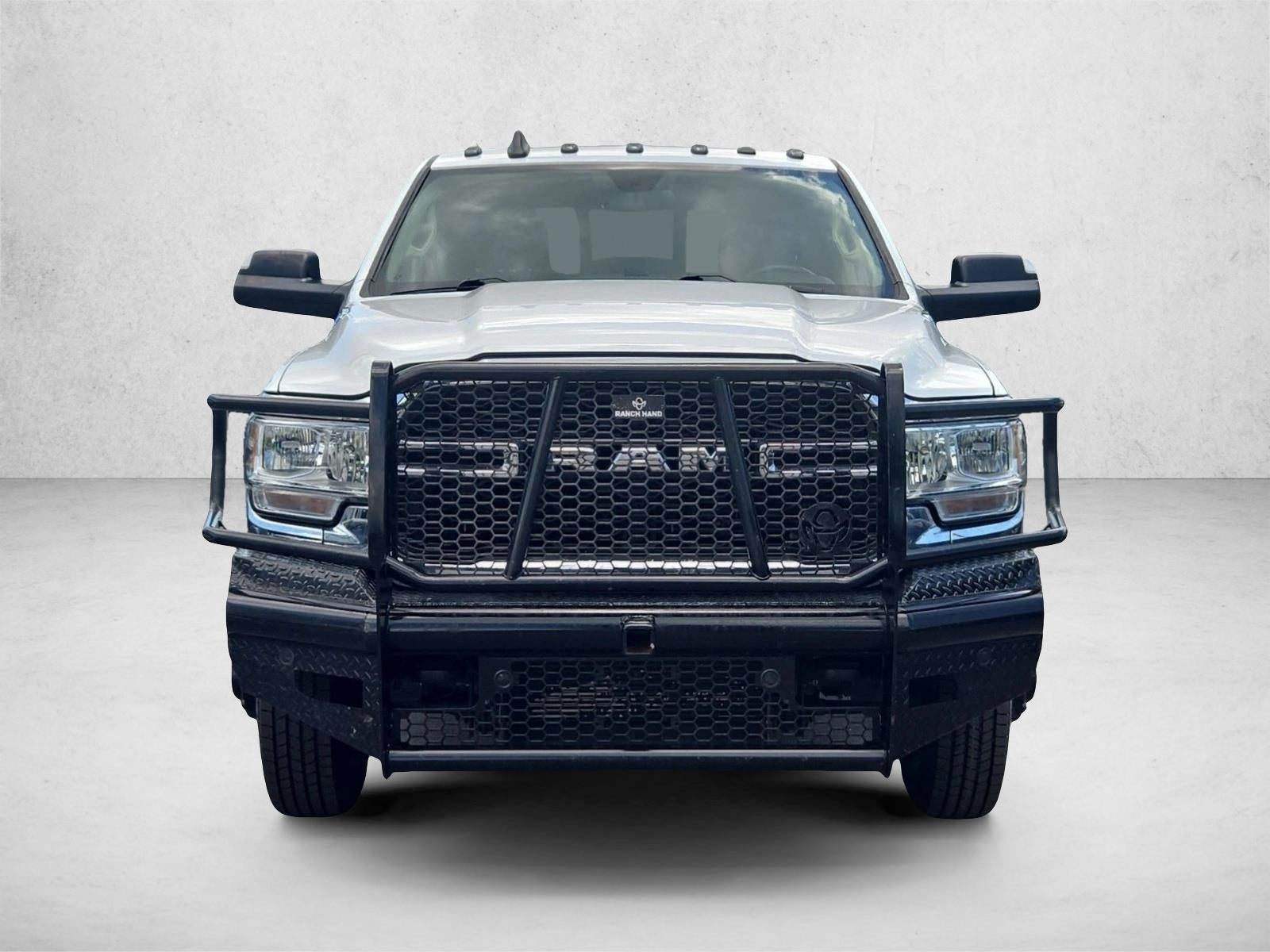 2020 RAM 3500 Tradesman 4x4 Crew Cab 8' Box