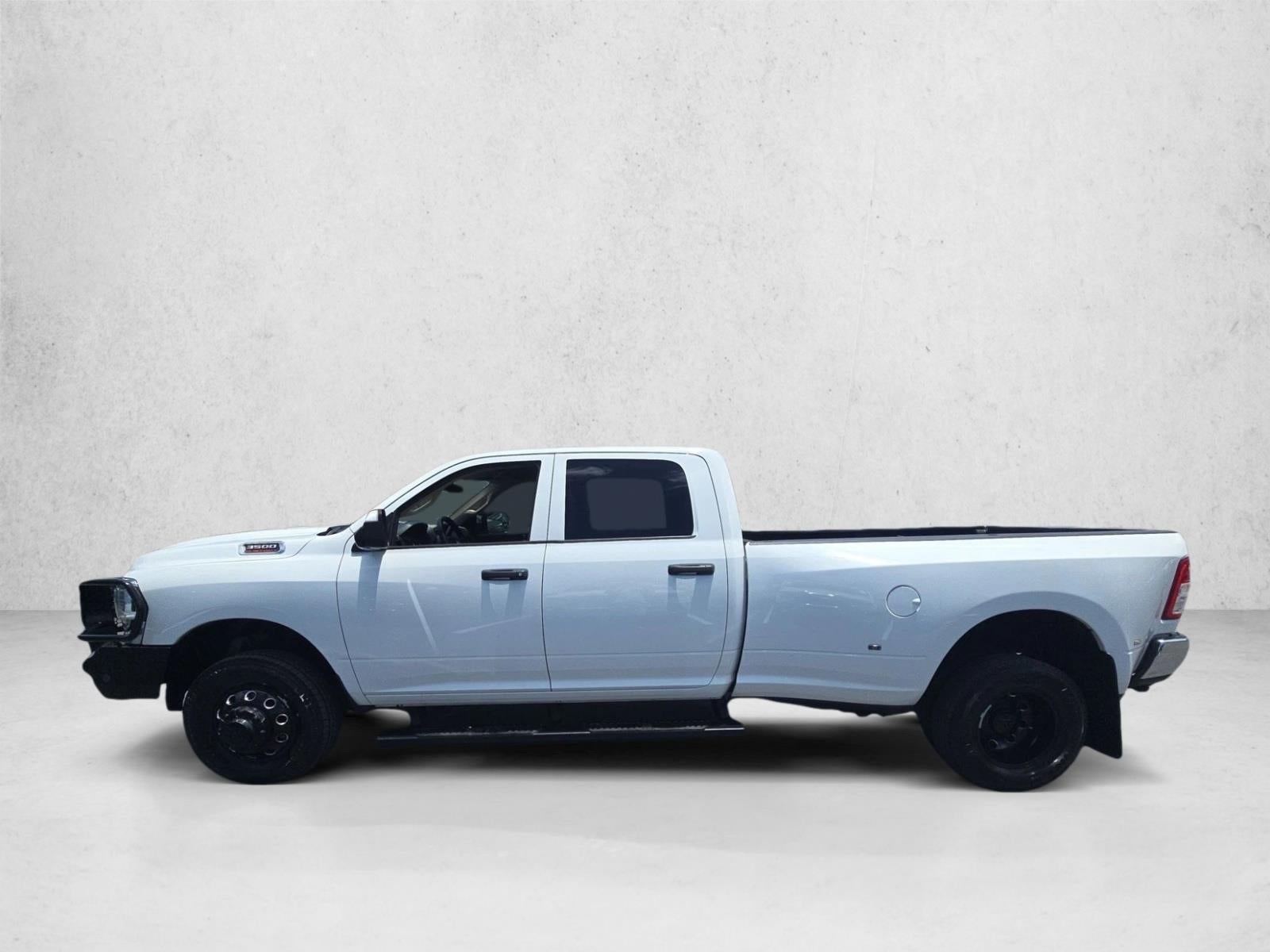 2020 RAM 3500 Tradesman 4x4 Crew Cab 8' Box