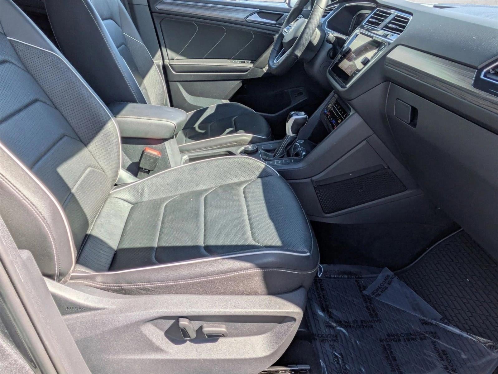 2022 Volkswagen Tiguan 2.0T SEL R-Line 4MOTION