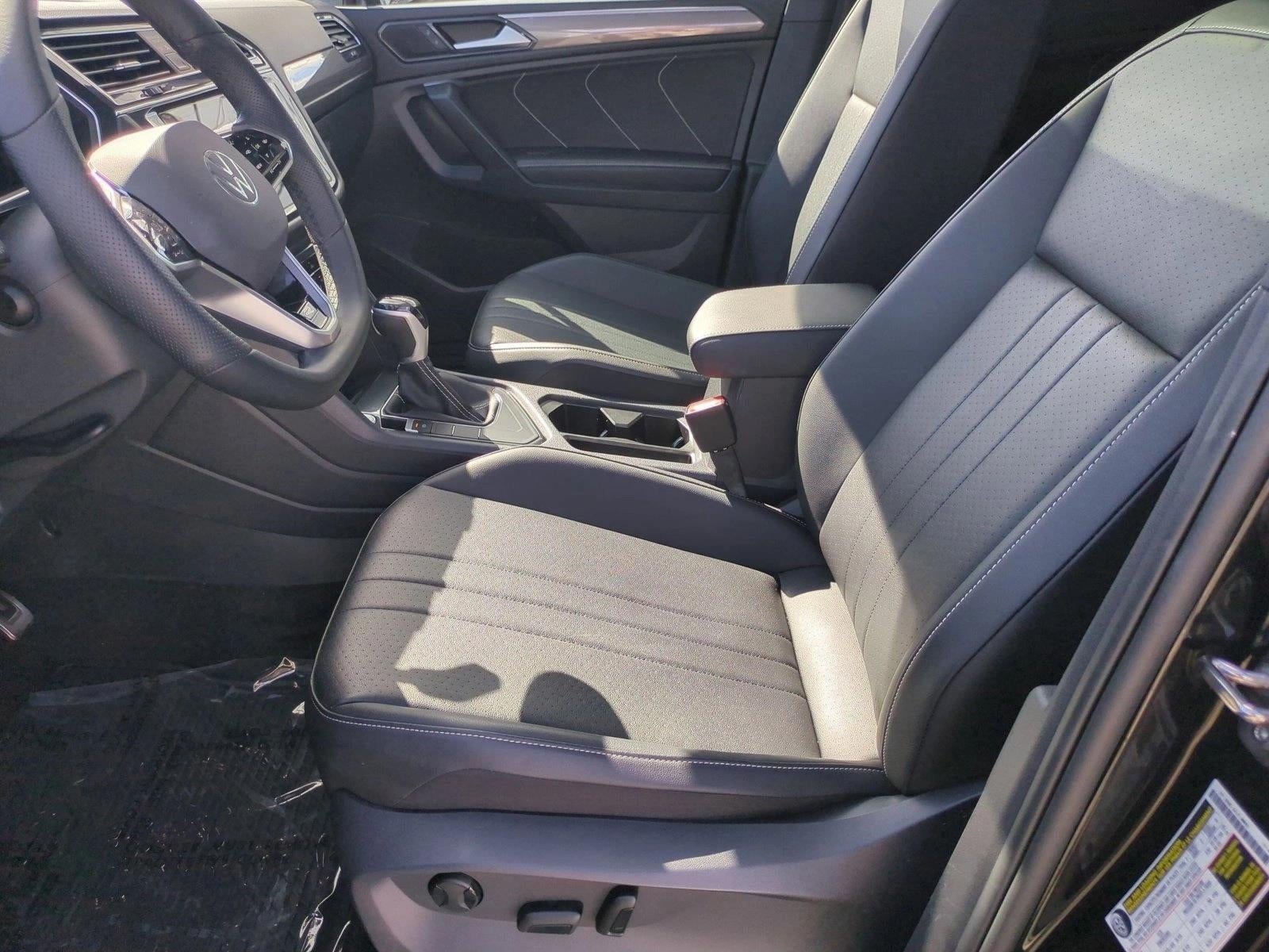 2023 Volkswagen Tiguan 2.0T SE R-Line Black FWD