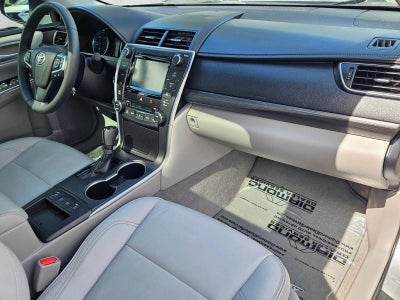2017 Toyota Camry Hybrid XLE CVT (Natl)
