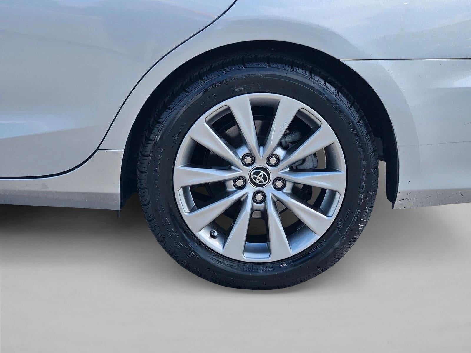 2017 Toyota Camry Hybrid XLE CVT (Natl)