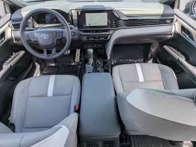 2025 Toyota Camry SE (SE)