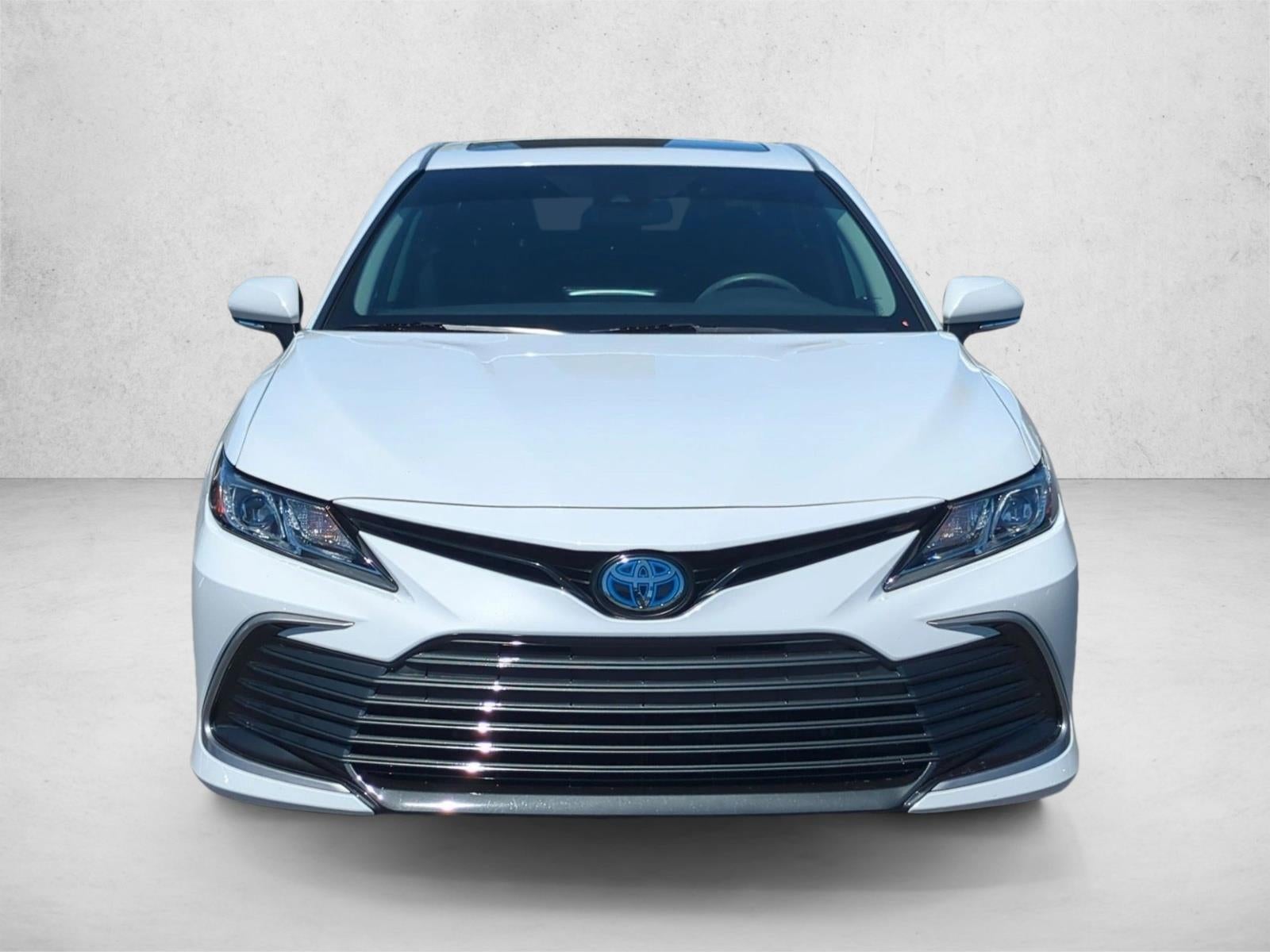 2022 Toyota Camry Hybrid LE CVT (Natl)