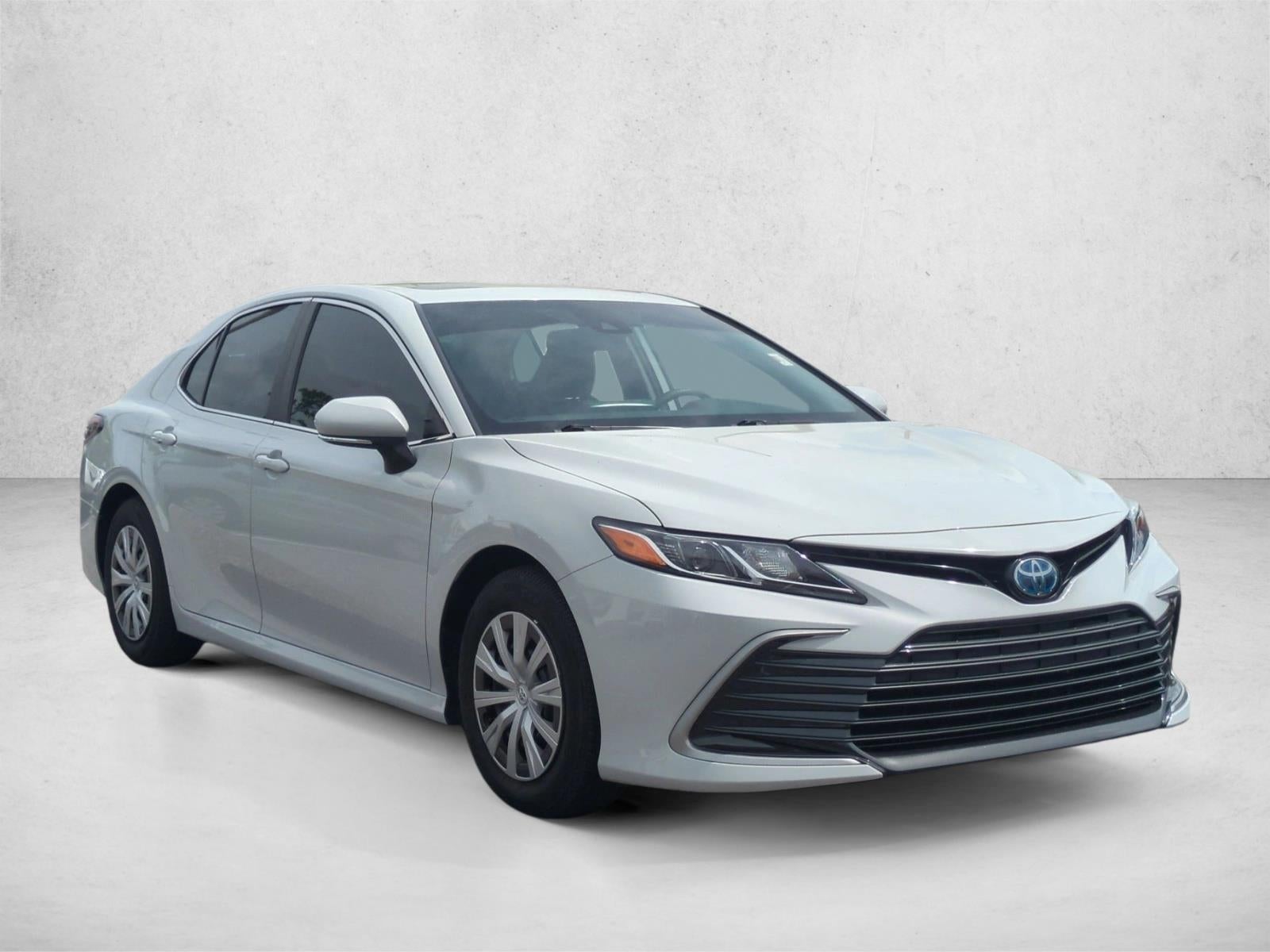 2022 Toyota Camry Hybrid LE CVT (Natl)