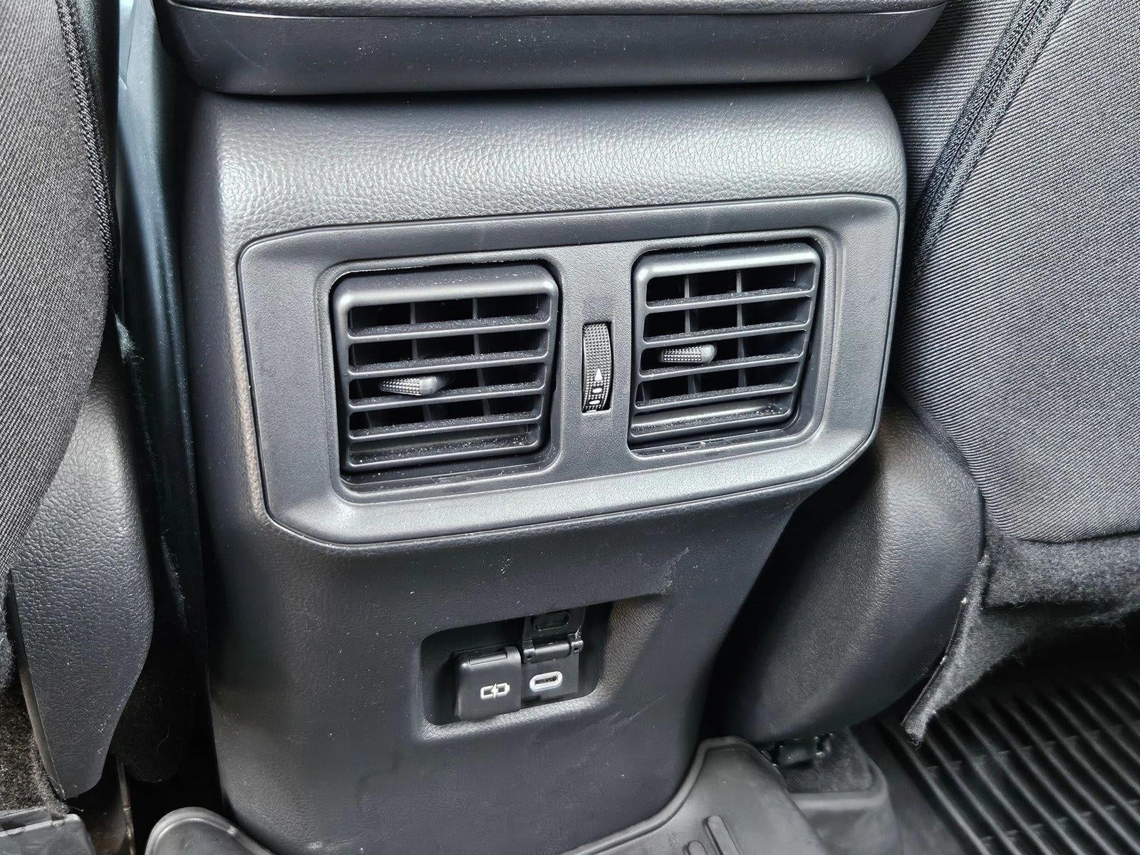 2023 Toyota RAV4 Hybrid XLE AWD (Natl)