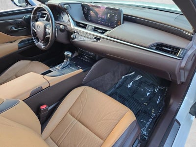2021 Lexus ES 300h Ultra Luxury FWD