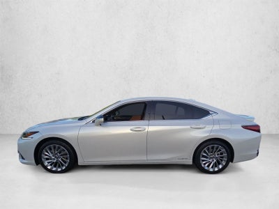 2021 Lexus ES 300h Ultra Luxury FWD
