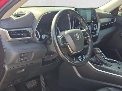 2021 Toyota Highlander XLE FWD (Natl)