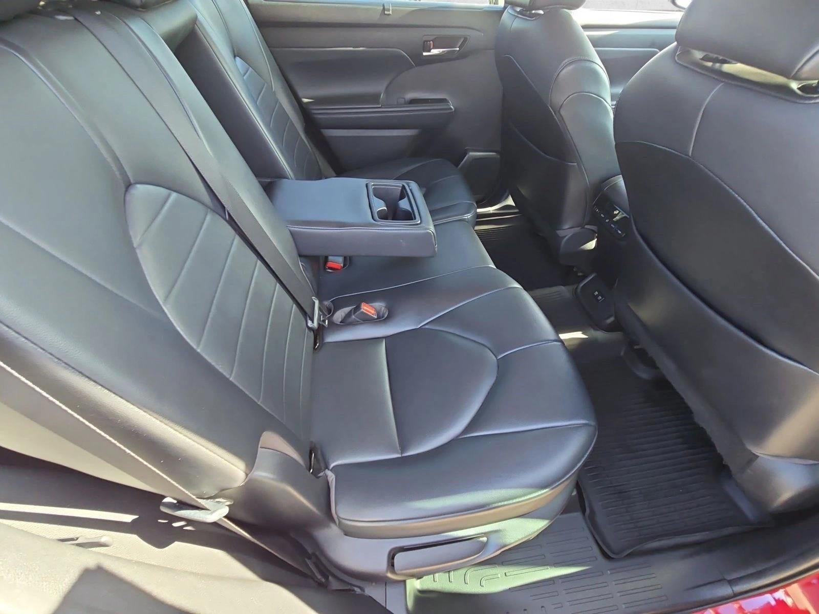 2021 Toyota Highlander XLE FWD (Natl)