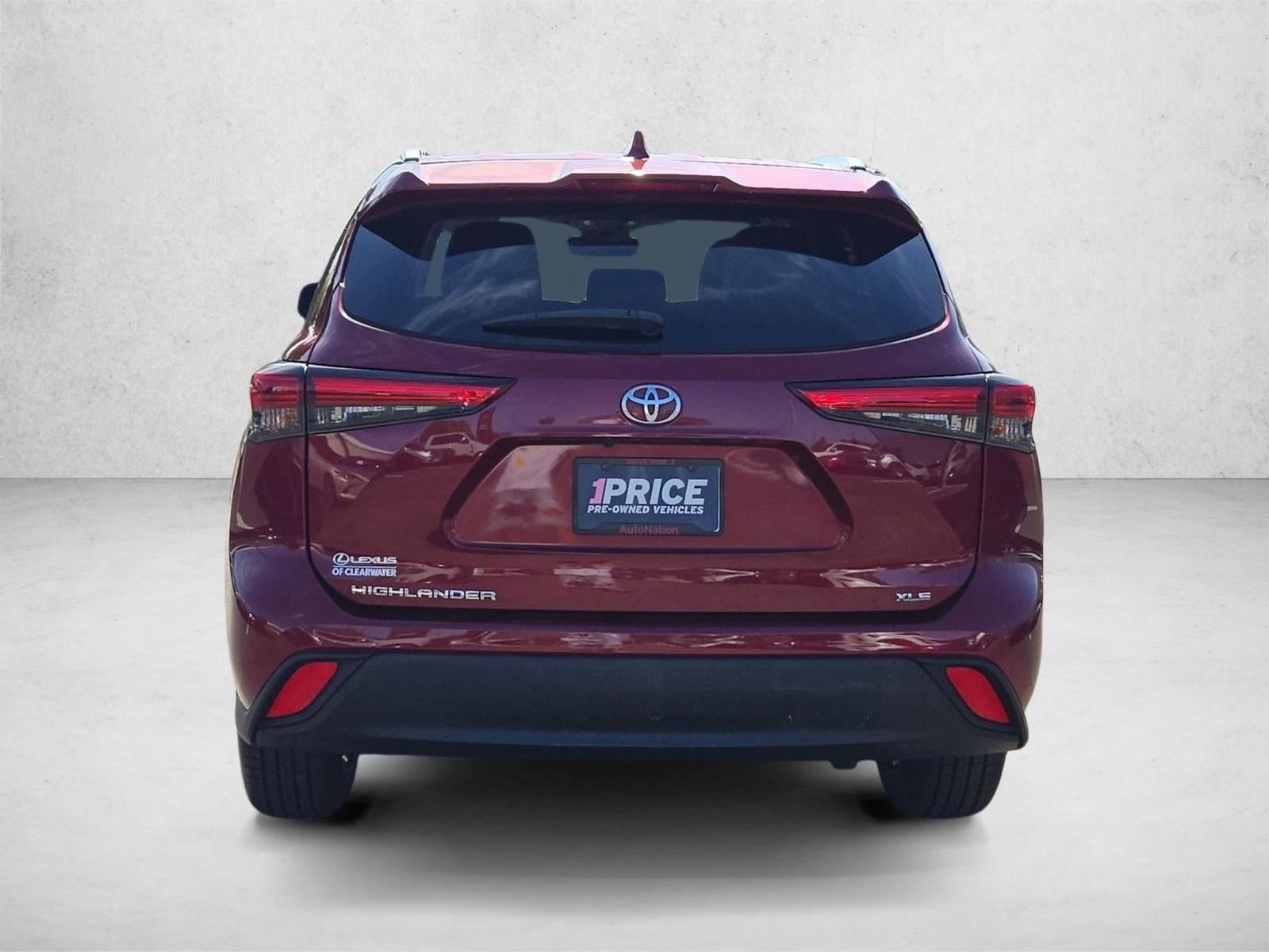 2021 Toyota Highlander XLE FWD (Natl)
