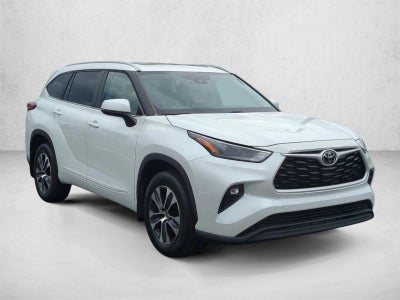 2023 Toyota Highlander XLE AWD (Natl)