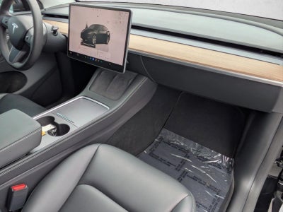 2024 Tesla Model Y Long Range AWD