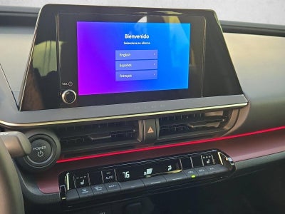 2026 Toyota Prius Plug-In Hybrid XSE (Natl)