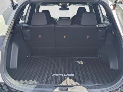 2022 Toyota RAV4 Hybrid SE AWD (Natl)