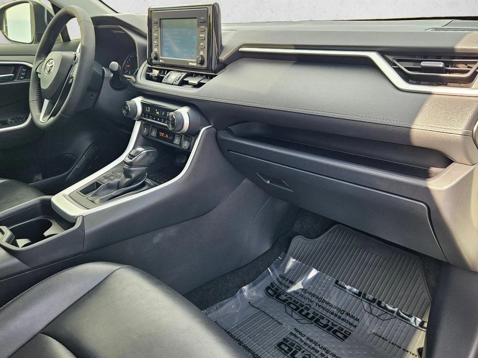 2020 Toyota RAV4 XLE Premium AWD (Natl)