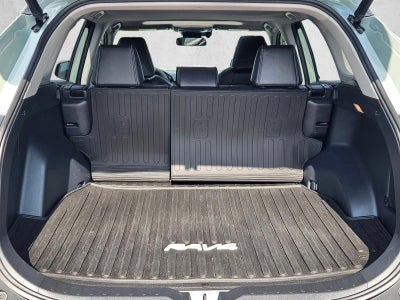 2020 Toyota RAV4 XLE Premium AWD (Natl)