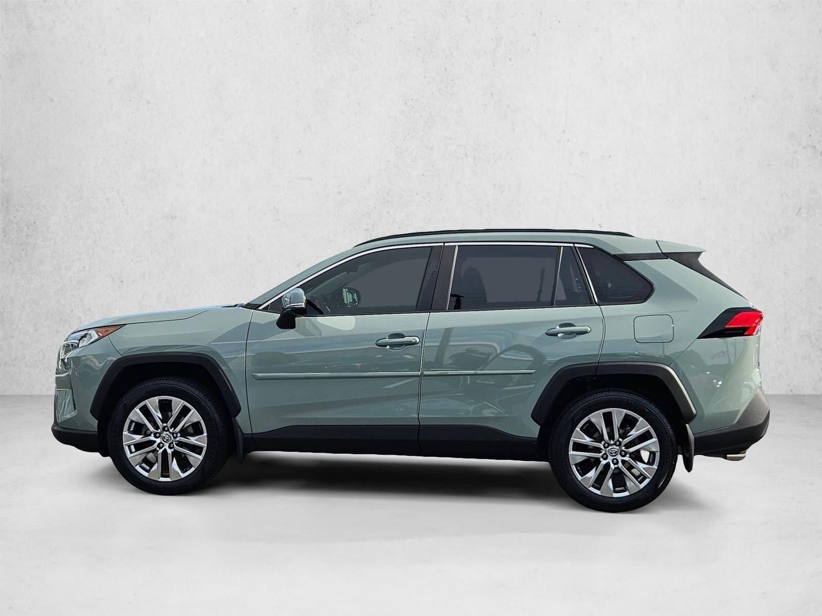 2020 Toyota RAV4 XLE Premium AWD (Natl)