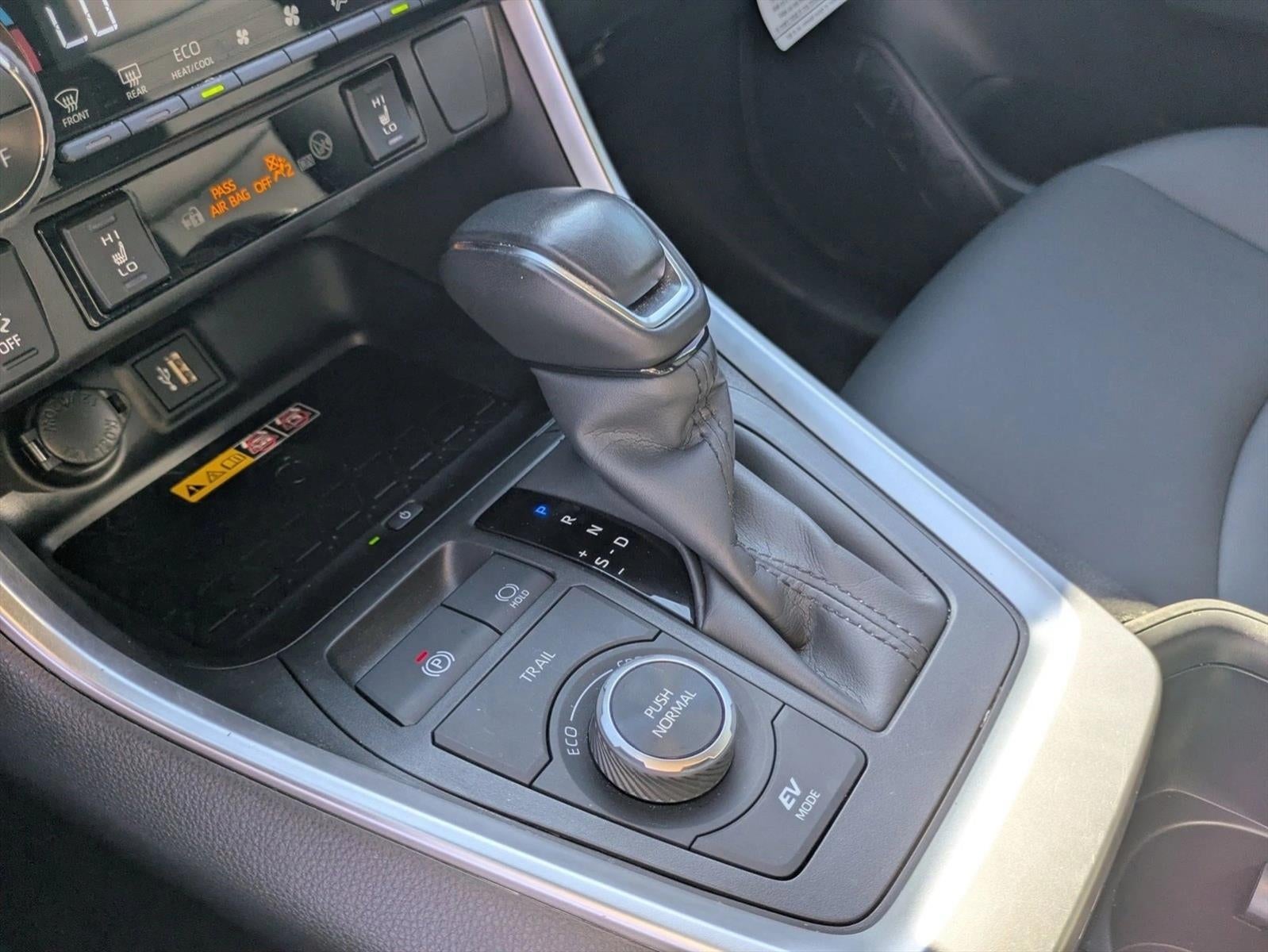 2024 Toyota RAV4 Hybrid XLE Premium AWD (Natl)