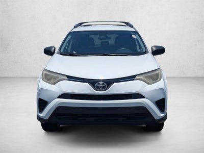 2017 Toyota RAV4 LE FWD (GS)