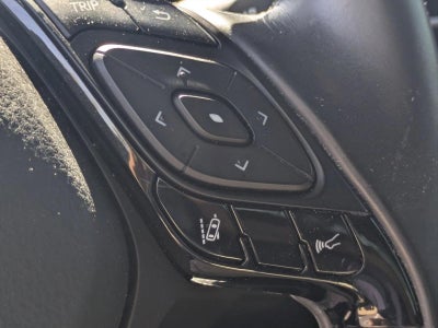 2019 Toyota C-HR XLE FWD (Natl)