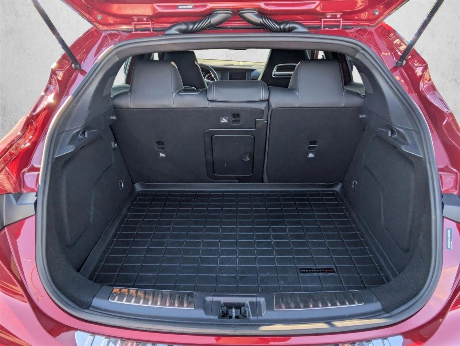 2018 INFINITI QX30 Sport FWD