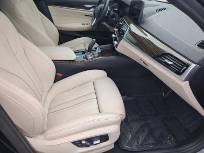 2021 BMW 530e Plug-In Hybrid