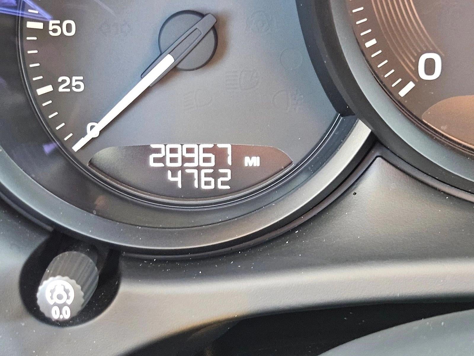 2022 Porsche Macan AWD