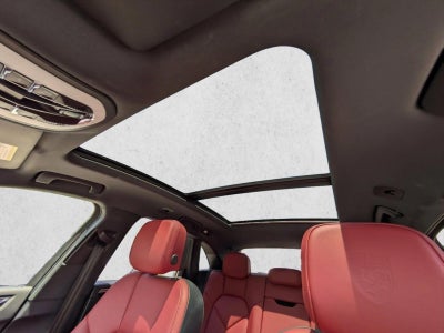 2022 Porsche Macan AWD