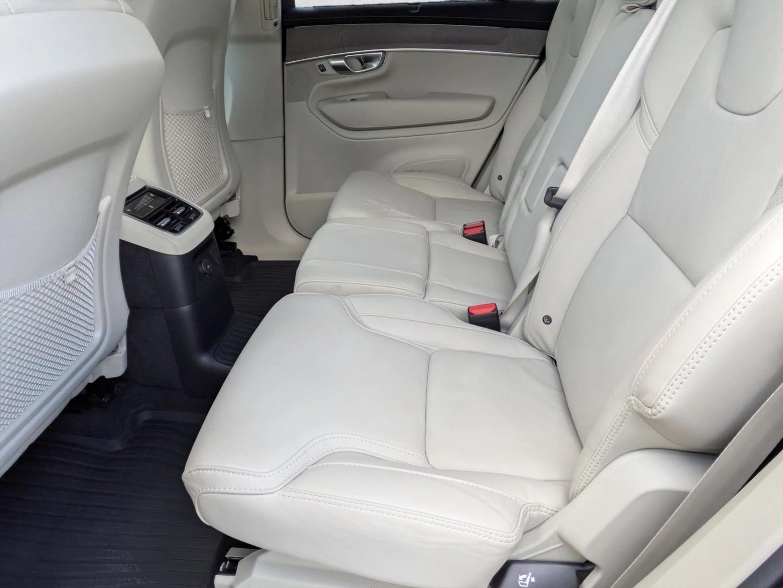 2025 Volvo XC90 Plug-In Hybrid 2025.5 T8 AWD Ultra 7-Seater