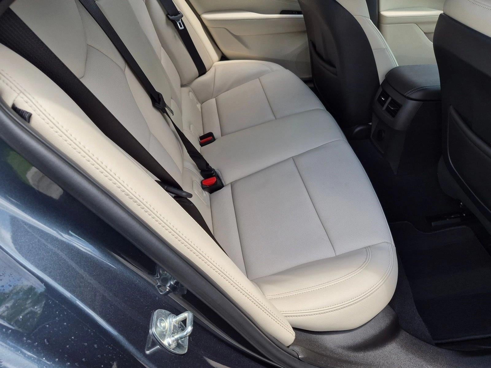 2025 Cadillac CT4 4dr Sdn Premium Luxury