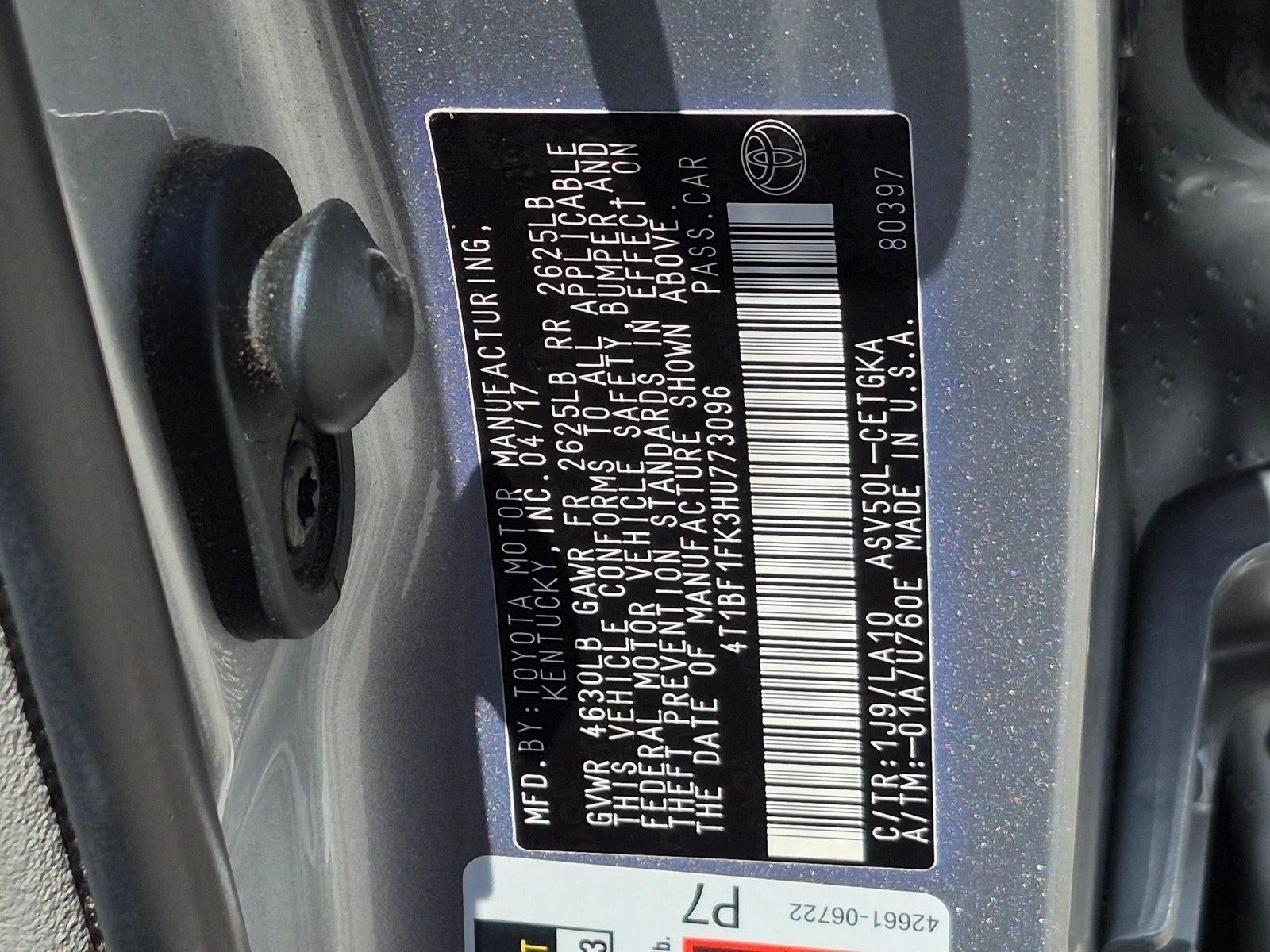 2017 Toyota Camry XLE Auto (SE)
