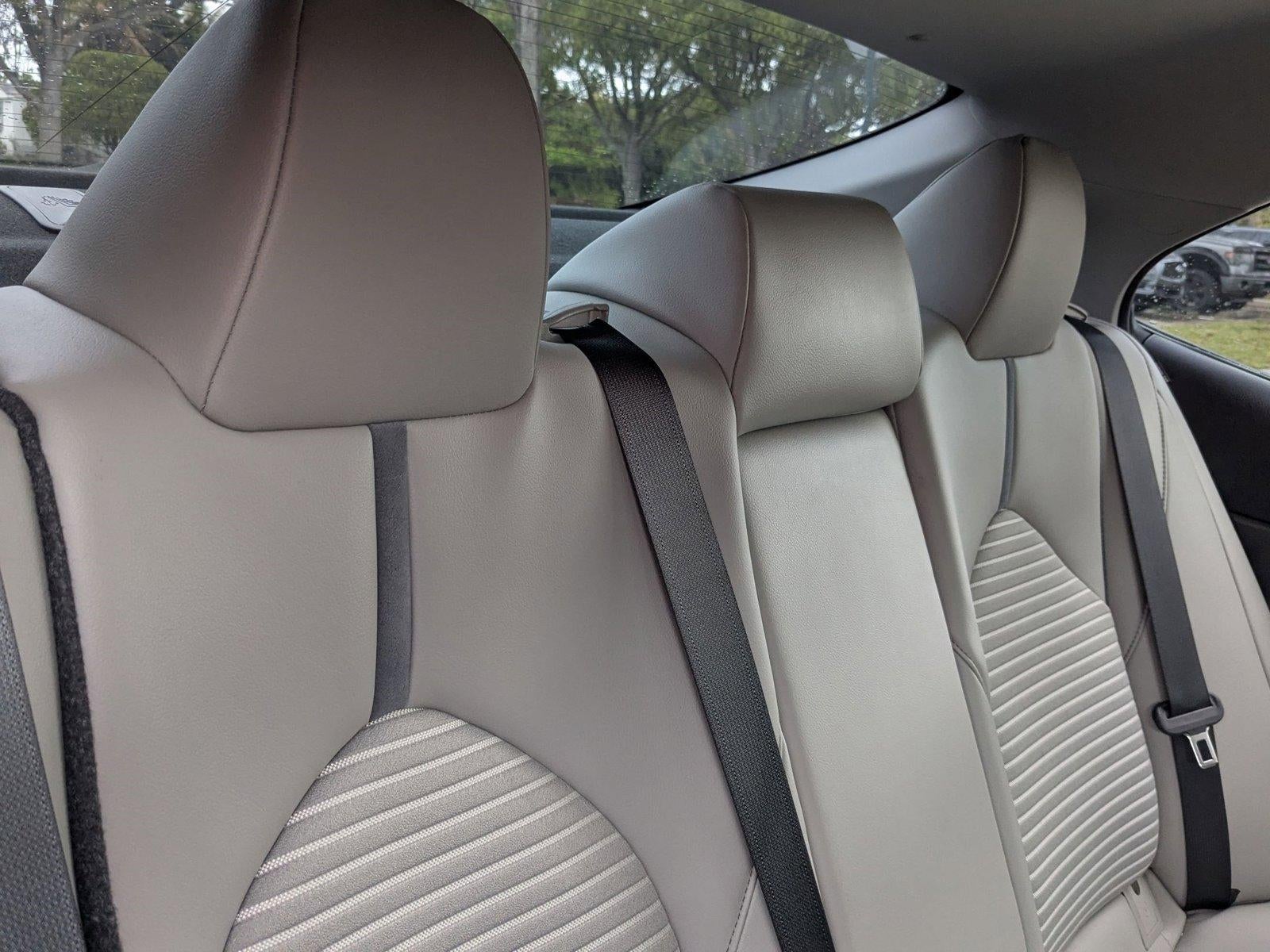 2021 Toyota Camry Hybrid SE CVT (Natl)