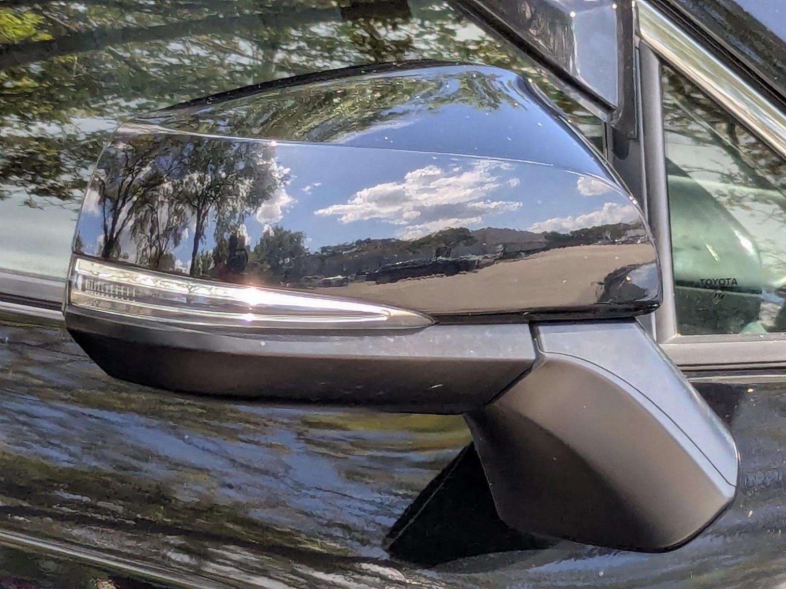 2022 Toyota RAV4 Hybrid SE AWD (Natl)