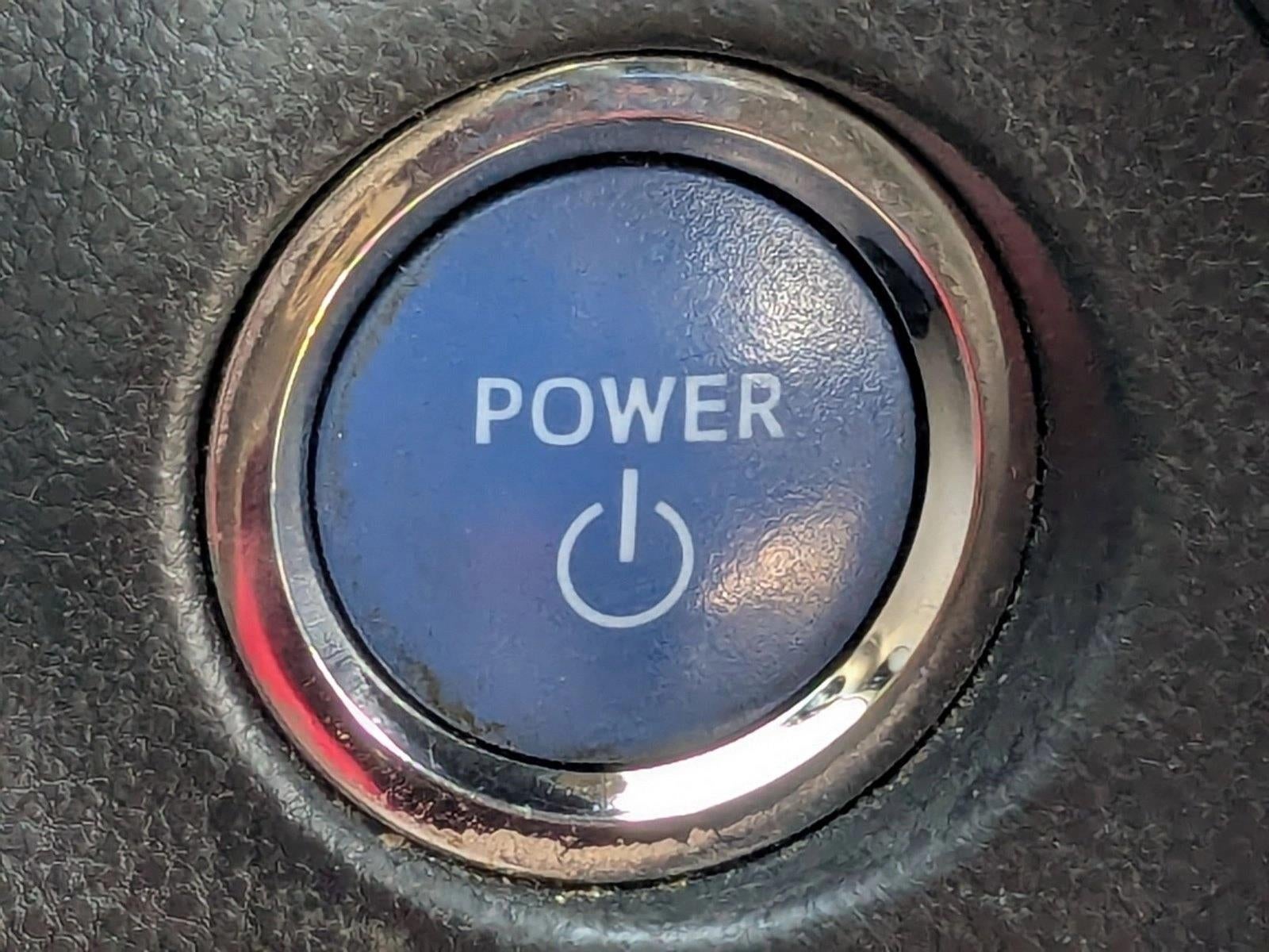 2022 Toyota RAV4 Hybrid SE AWD (Natl)