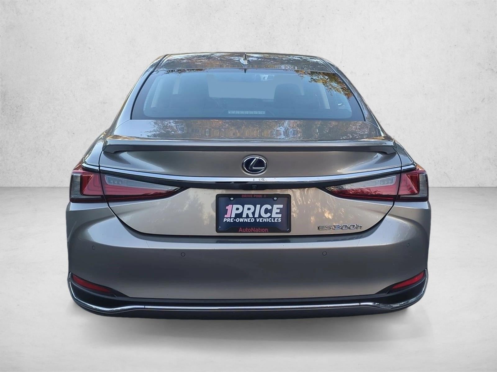 2019 Lexus ES 300h FWD